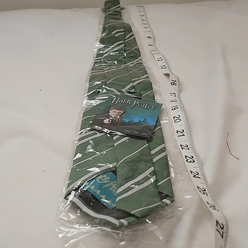 NWT Harry Potter Slytherin Necktie